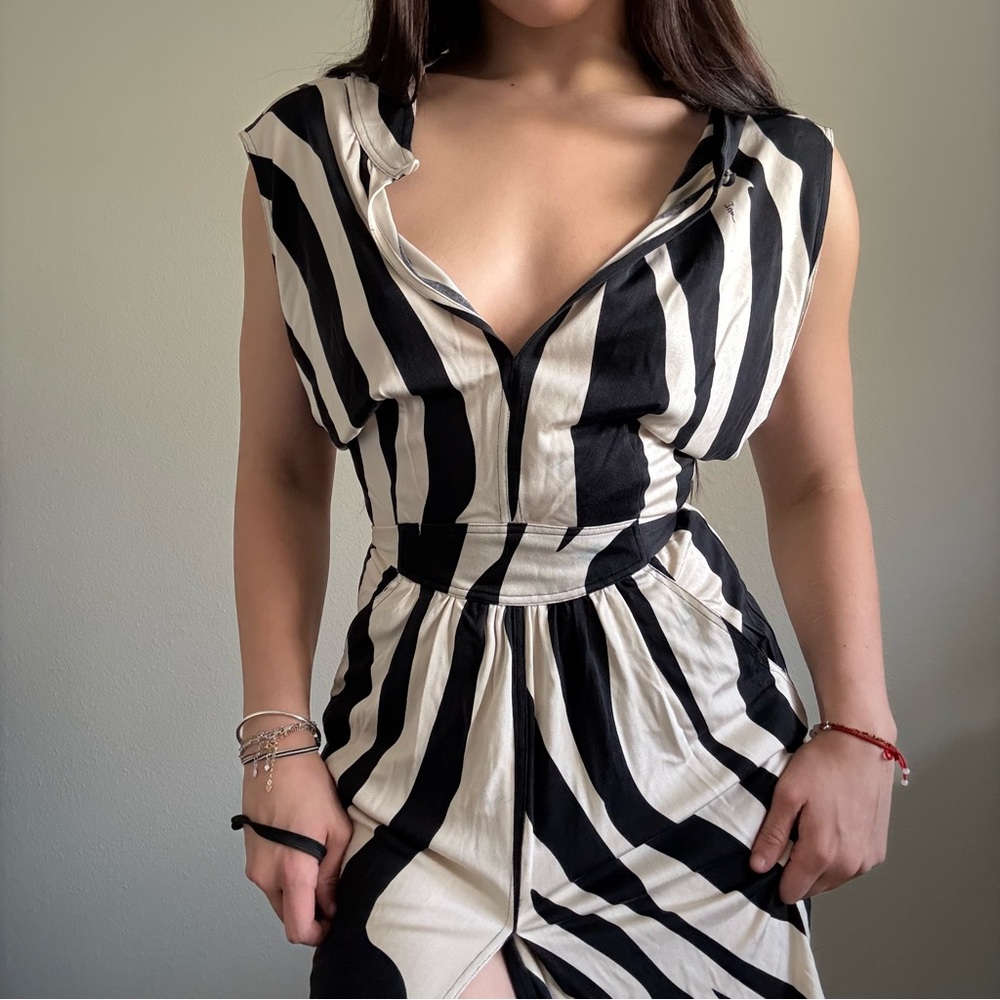 Issa London Striped Silk Dress - Picture 14 of 16